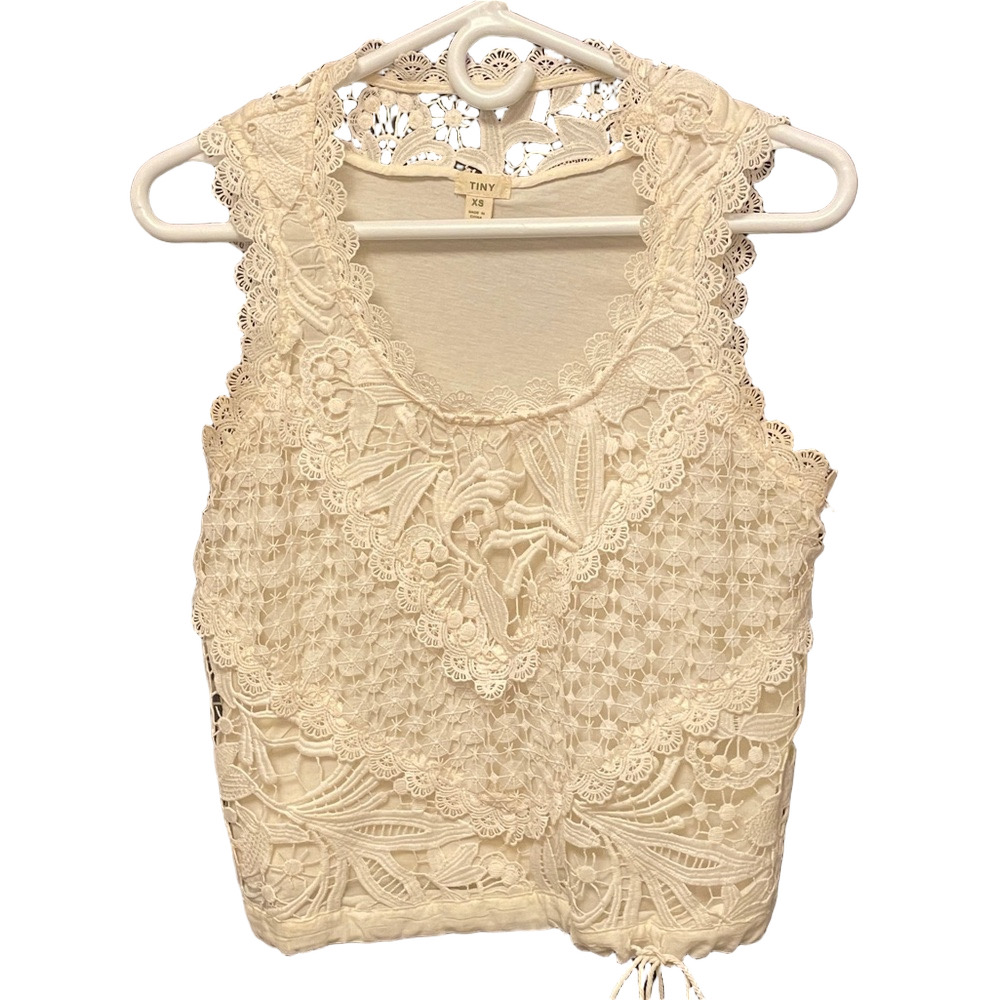 Anthropologie-Tiny Cream Colour Top Size XS